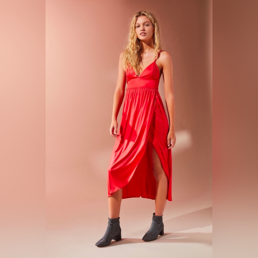 UO Luciana Knit Tulip Hem Dress